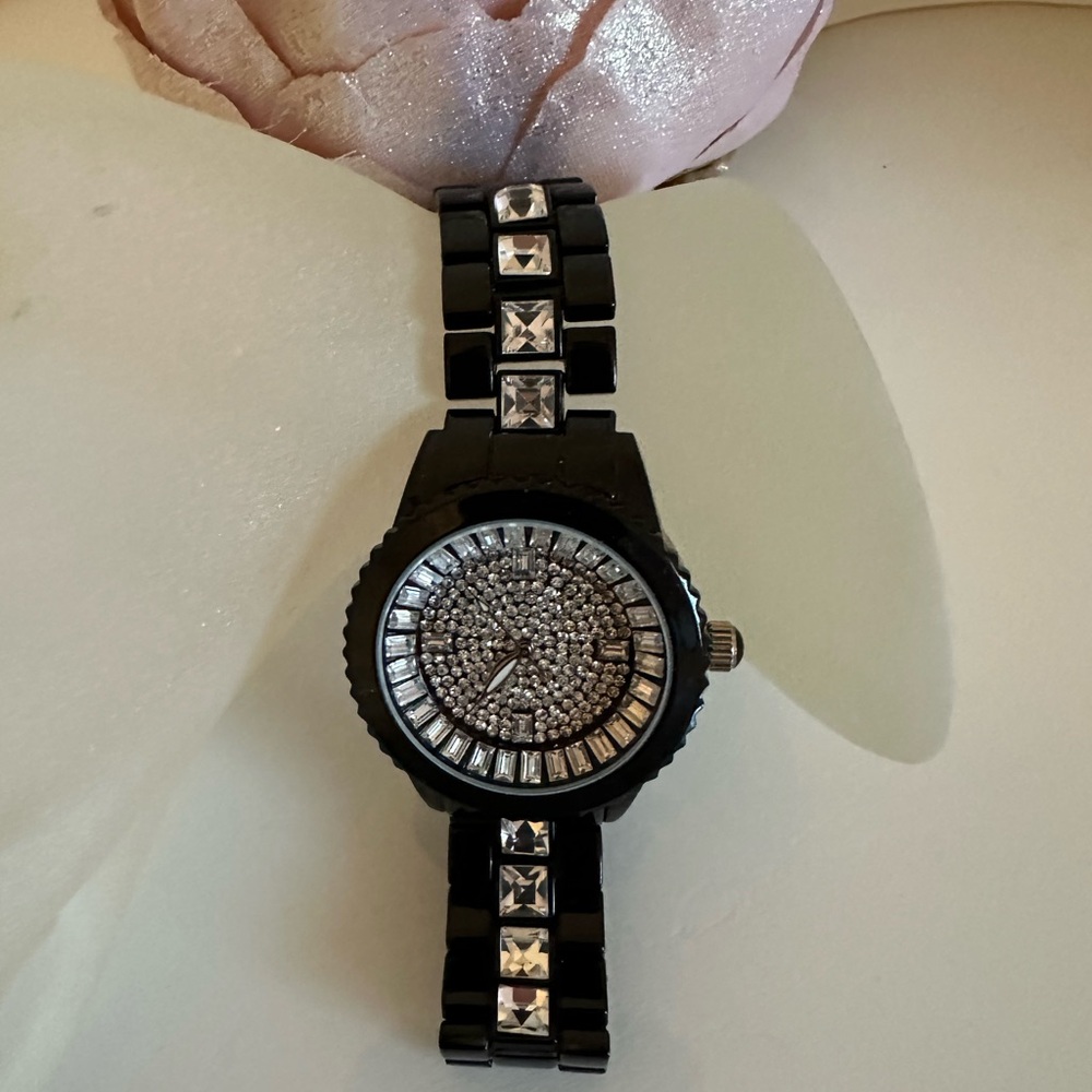 Crystal fashion watch